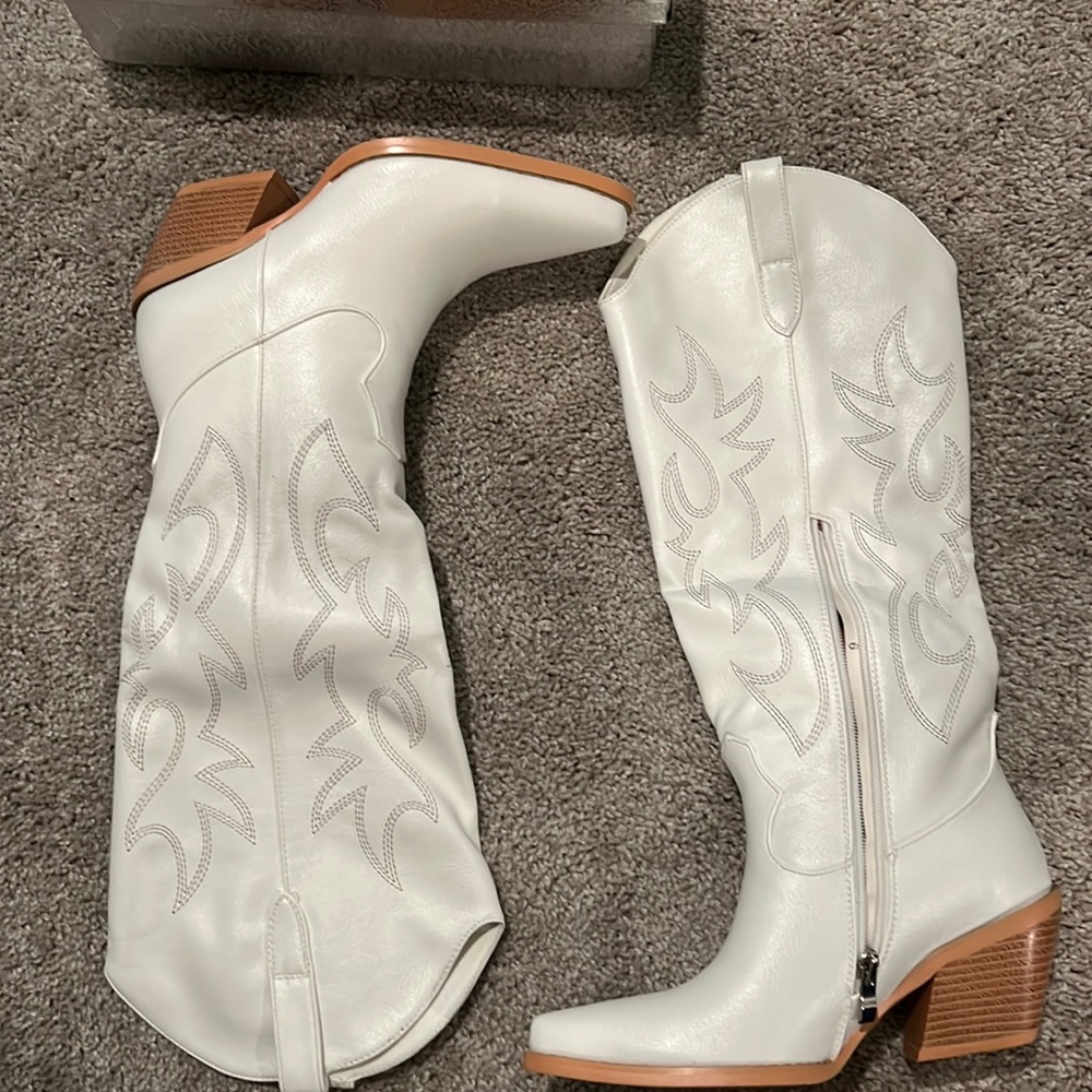 White Knee High Cowgirl Boots with Side Zipper